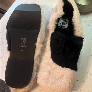 Black and Cream Women's Slippers